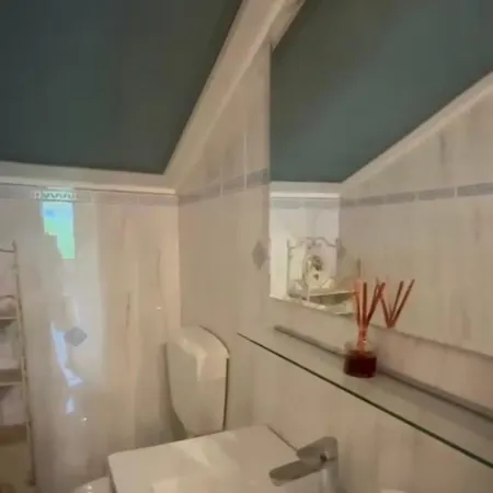 Villa Mira Villa *